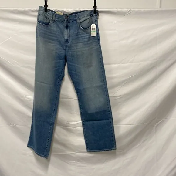 Men’s loose fit jeans size 34x 32  color HoklinBlue New
          
      NWT