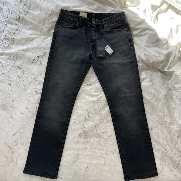 Neuw Denim - Lou Slim - Moonshake - 30x27 & 31x27
          
      NWT