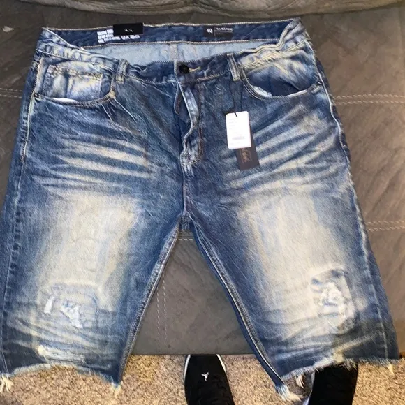 Denim men’s shorts
          
      Boutique