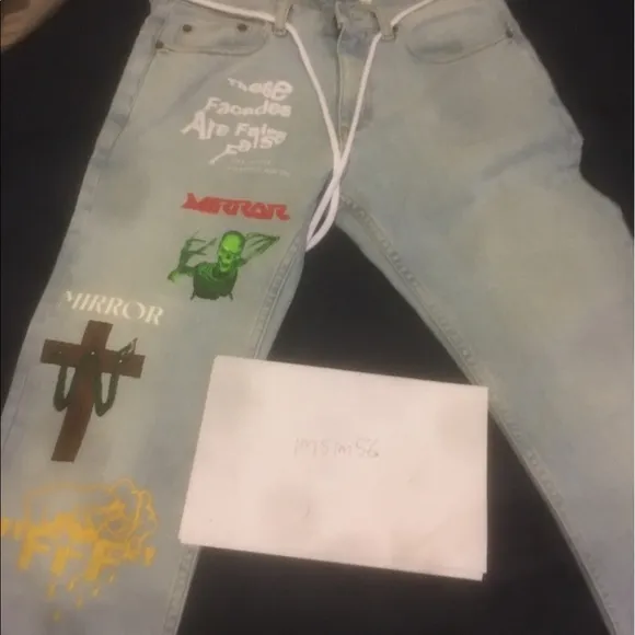 Off-White Multiple Print Skinny Jeans
          
      NWT