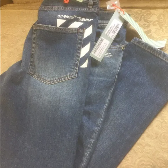 Jeans
          
      NWT