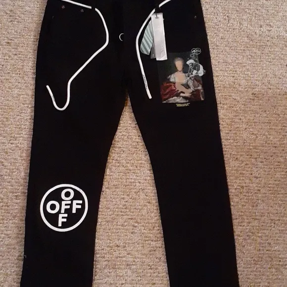 OFF WHITE JEANS
          
      NWT