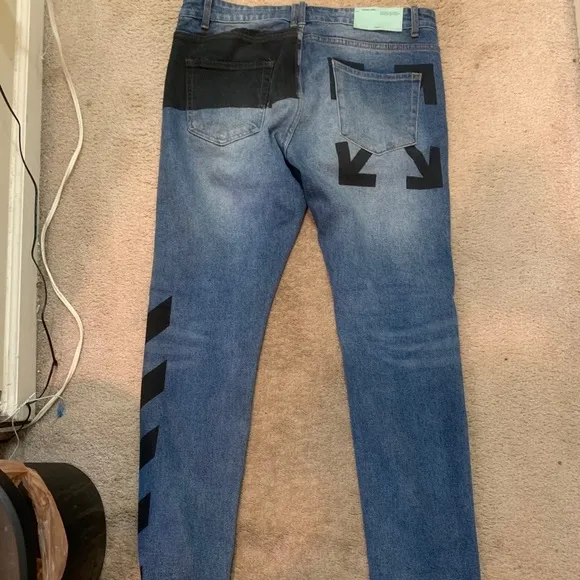 Off white jeans sz 34