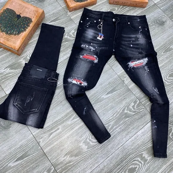 Cloth
          
      NWT
