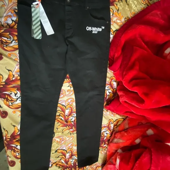 Off white jeans
          
      NWT