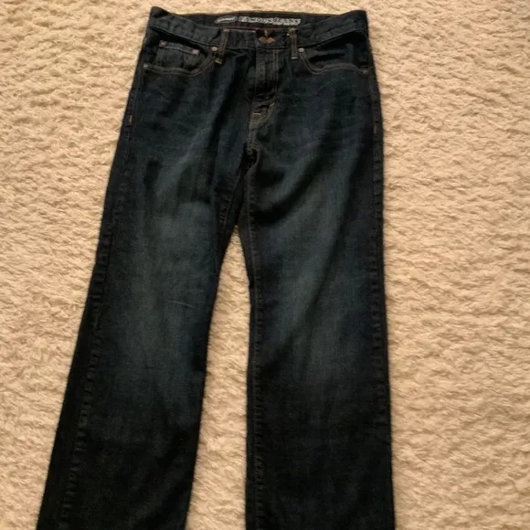 OLD NAVY. MENS STRAIGHT LEG JEANS