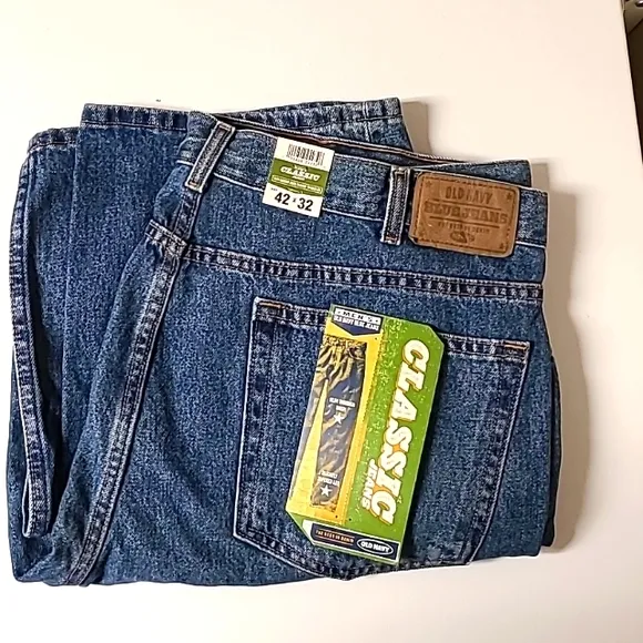 Old Navy Men's classic jeans, 42x32
          
      NWT