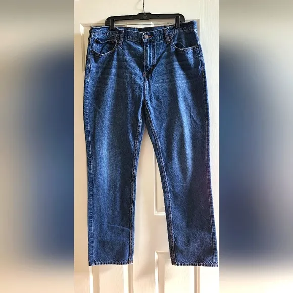 Old Navy Men's Straight Leg Jeans
