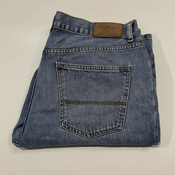 Old Navy Jeans Mens 33X32 Blue Denim Pants Mid Rise Straight Leg Athletic Fit
