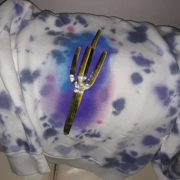 Outfit
          
      NWT