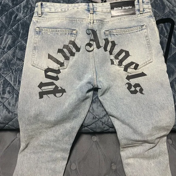 Palm angel jeans size 30 men
          
      NWT