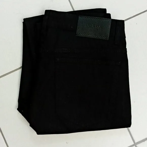 Prada
          
      NWT