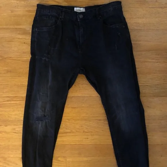 Pull&Bear Tapered Jeans With Abrasions