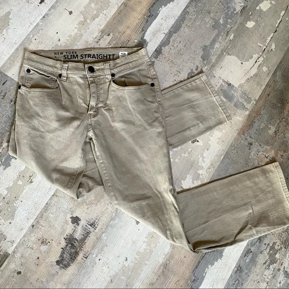 Quiksilver slim straight khaki color jeans 29x30