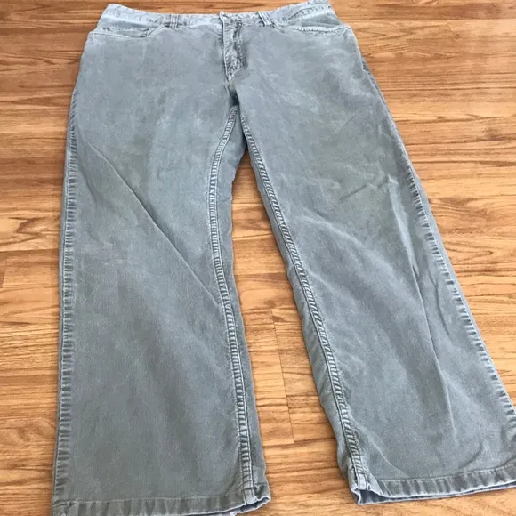 Quicksilver pants jeans cords size 33
