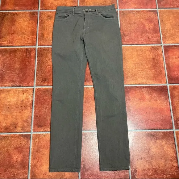 NWOT Raleigh Denim Martin Light Grey Jeans