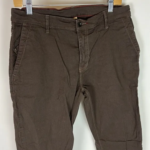 Raleigh Denim Jones Handcrafted Brown Jeans Pants Men's size 32  Stretch.