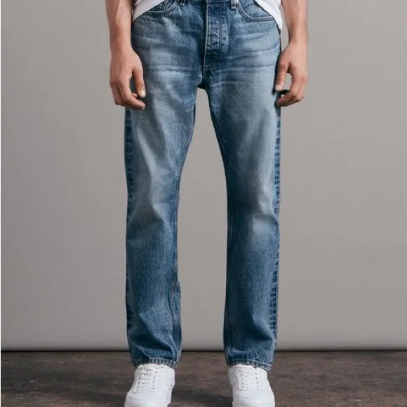 STRAIGHT LEG REPLAY JEANS 👖