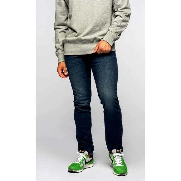 Revtown Sharp Straight Jeans