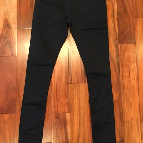 River Island Skinny Fit Black Jeans
          
      NWT