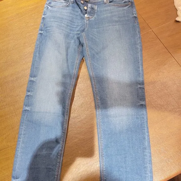 RIVER ISLAND SLIM STRETCH JEANS
          
      NWT