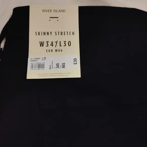 NWT River Island Skinny Jeans
          
      NWT