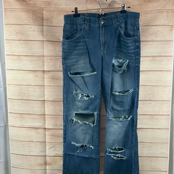 Rock & Republic Distressed Neil Jeans