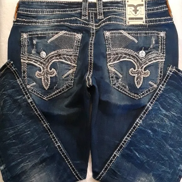 🔥🎸Rock Revival "Gian Taper" Jeans. Size: 42x34L
          
      Boutique
