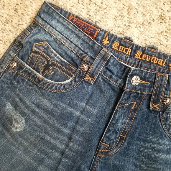 Rock Revival Mens Helmut 2 Blue Distressed Denim Jeans Buckle Exclusive