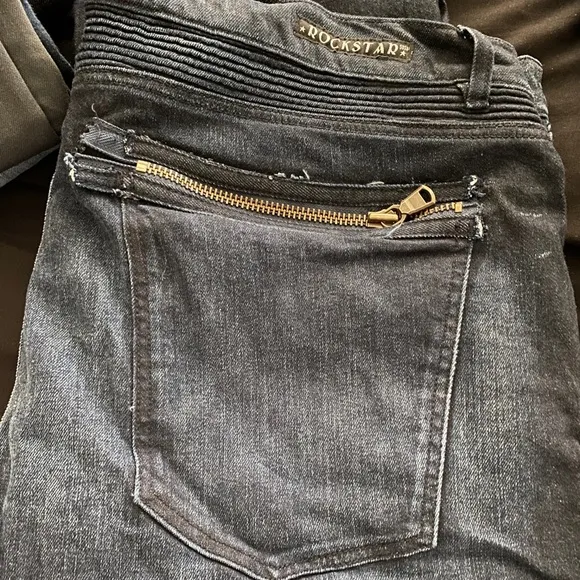 Rockstar Jeans
          
      NWT