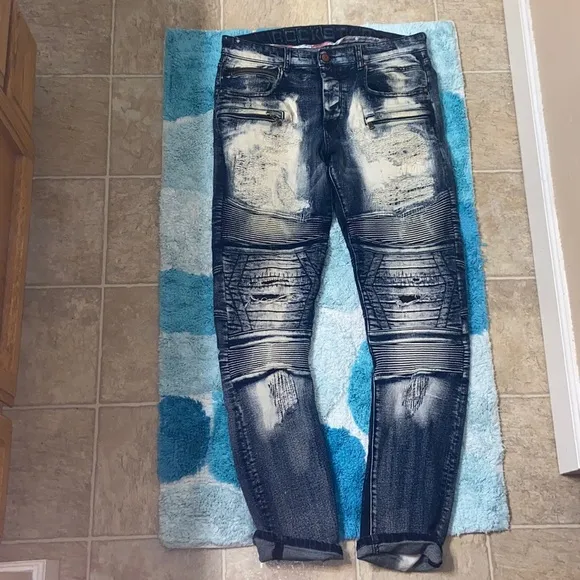 100% authentic pair of rockstar jeans.
          
      NWT