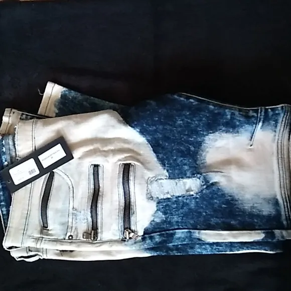Brand New Men's Rock Star Jeans, Size 38,Blue and Off White
          
      NWT