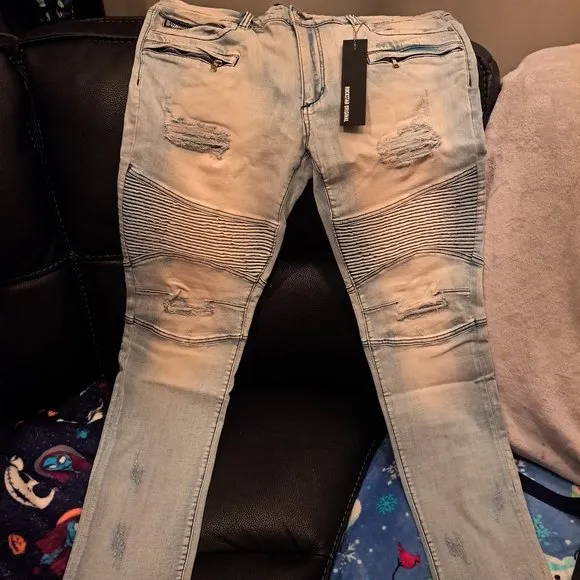 ROCKSTAR JEANS BRAND NEW
          
      NWT