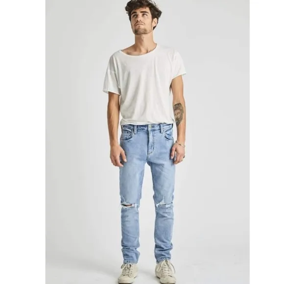 Rolla’s Tim Slims Slim Fit Distressed Denim Blue Jeans Men’s Size 33x32 NWT
          
      NWT