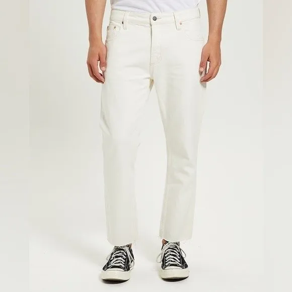 Rolla’s Relaxo Relaxed Fit Raw Hem Jeans in Salt 36 NWT
          
      NWT