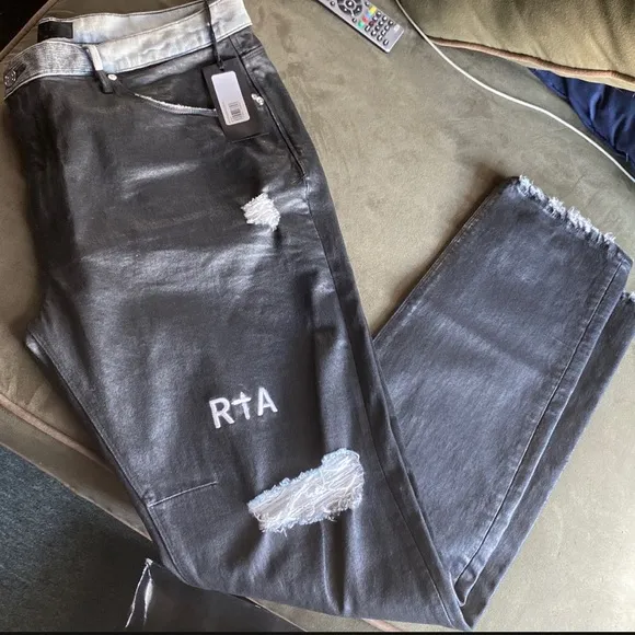 RtA Jeans Size 38 never worn (Great Condition)
          
      NWT