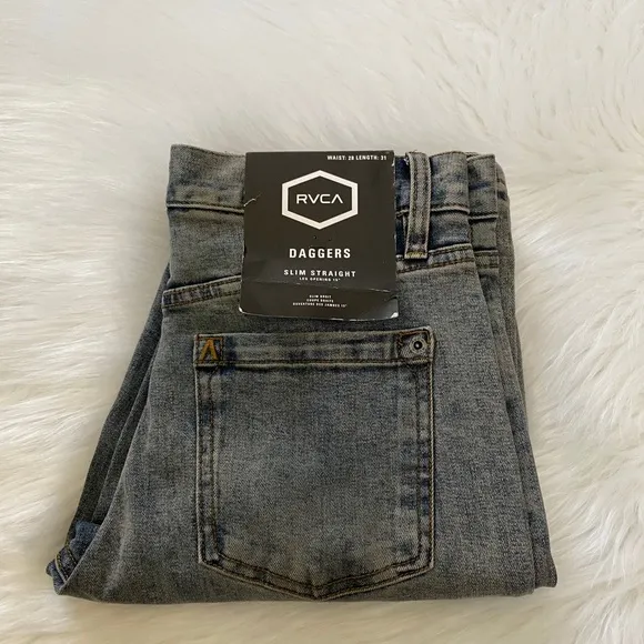 NEW wTag-RVCA Daggers Slim Straight Jeans 28 x 31
          
      NWT