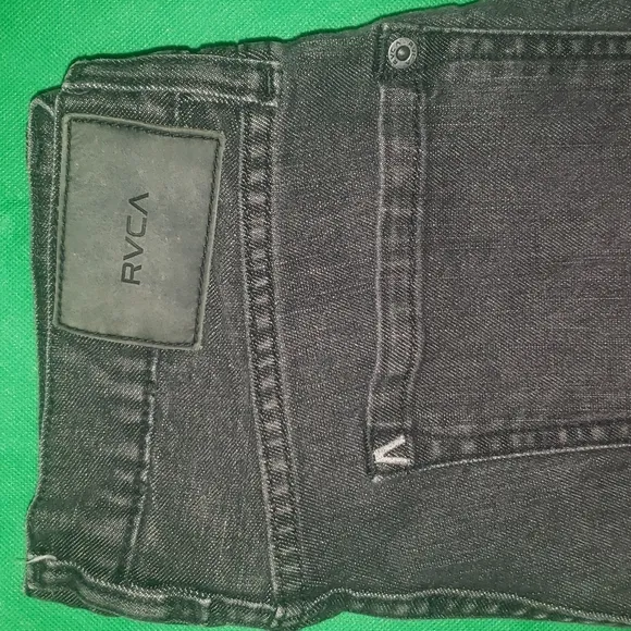 RVCA JEANS