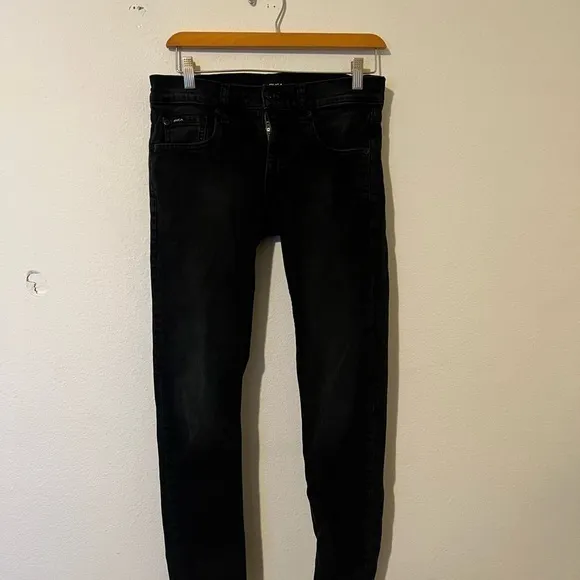 RVCA JEANS SIZE 31