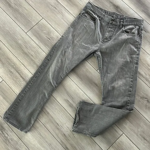 RVCA size 33 gray wash straight leg jeans
