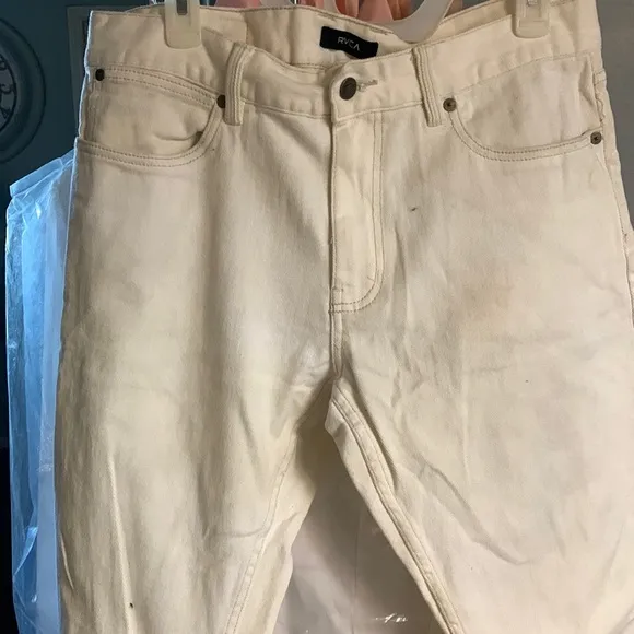 RVCA Dagger fit white jeans size 33