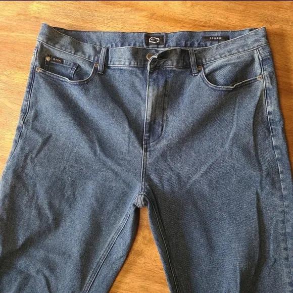 RVCA Daggers Medium Wash Blue Denim Jeans Men's Size 38