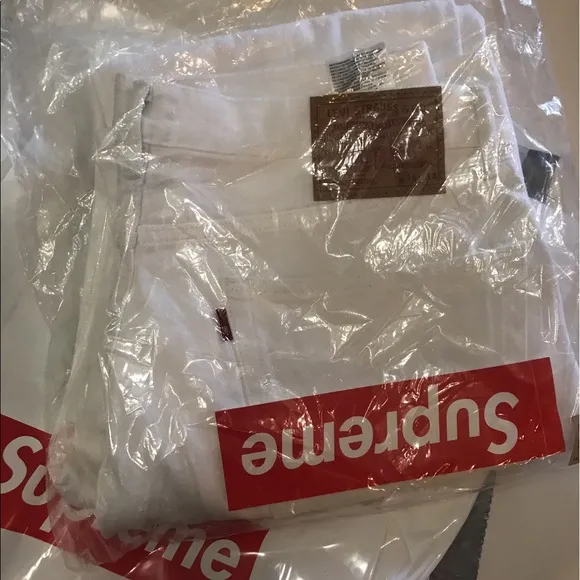Supreme x Levis Washed 505 White Jeans
          
      NWT