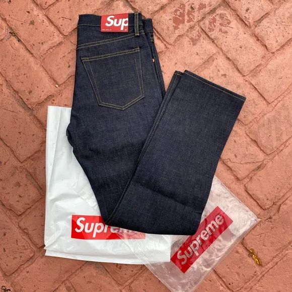 Supreme Jeans 
Brand New 
Men’s 30
          
      NWT