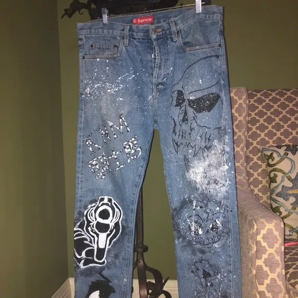 Custom supreme jeans
          
      NWT