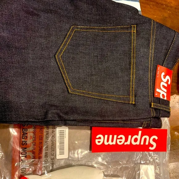 Supreme rigid jeans