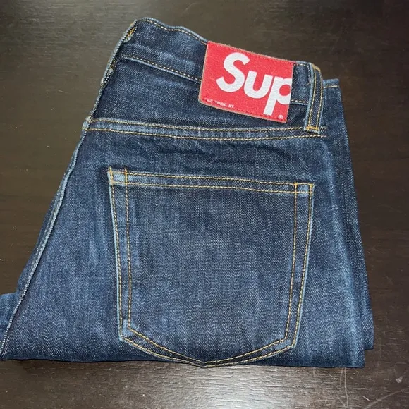 Supreme men’s button fly jeans / 30 slim