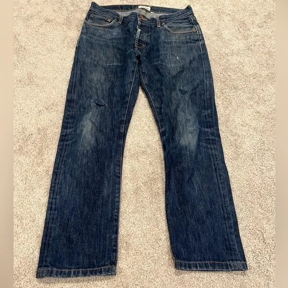Taylor Stitch size 33 dark wash boot cut jeans
