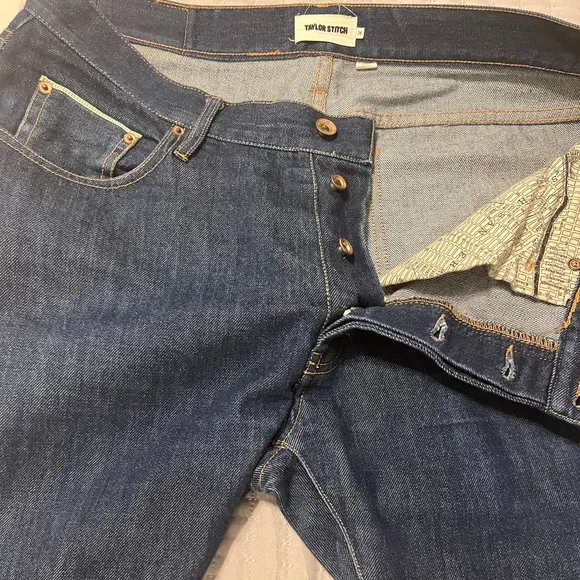 Welterweight slim selvedge Taylor Stitch jeans. 34Wx33L