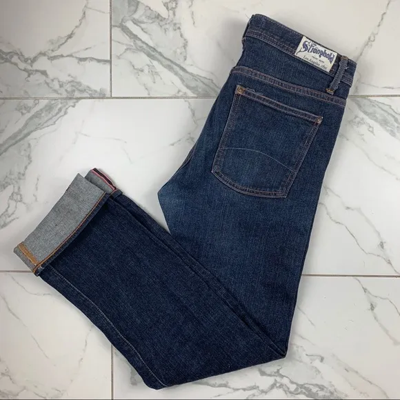 The Stronghold Men’s 30